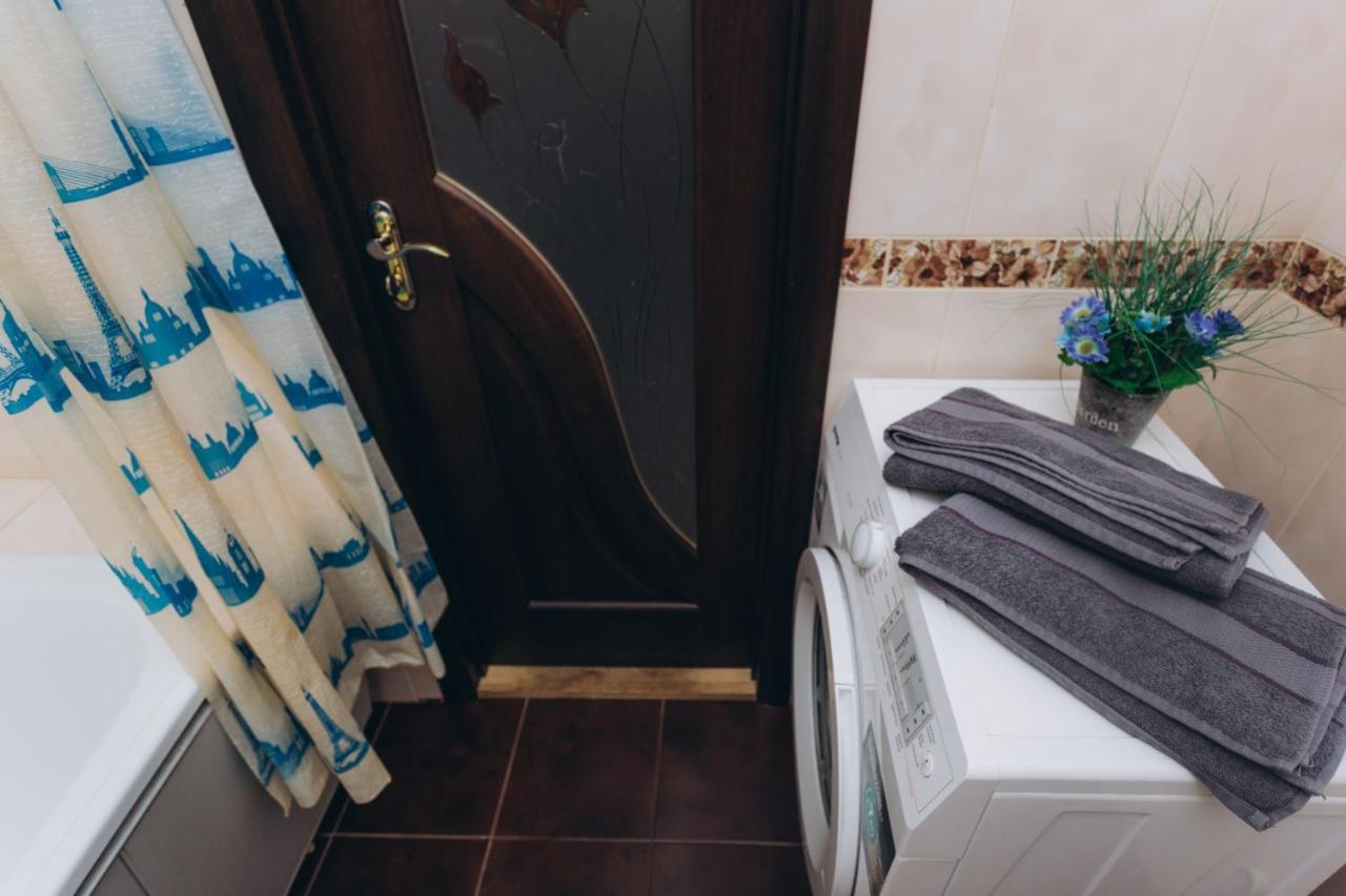 Apartments Faraon Neer Manufaktura Суми Екстер'єр фото