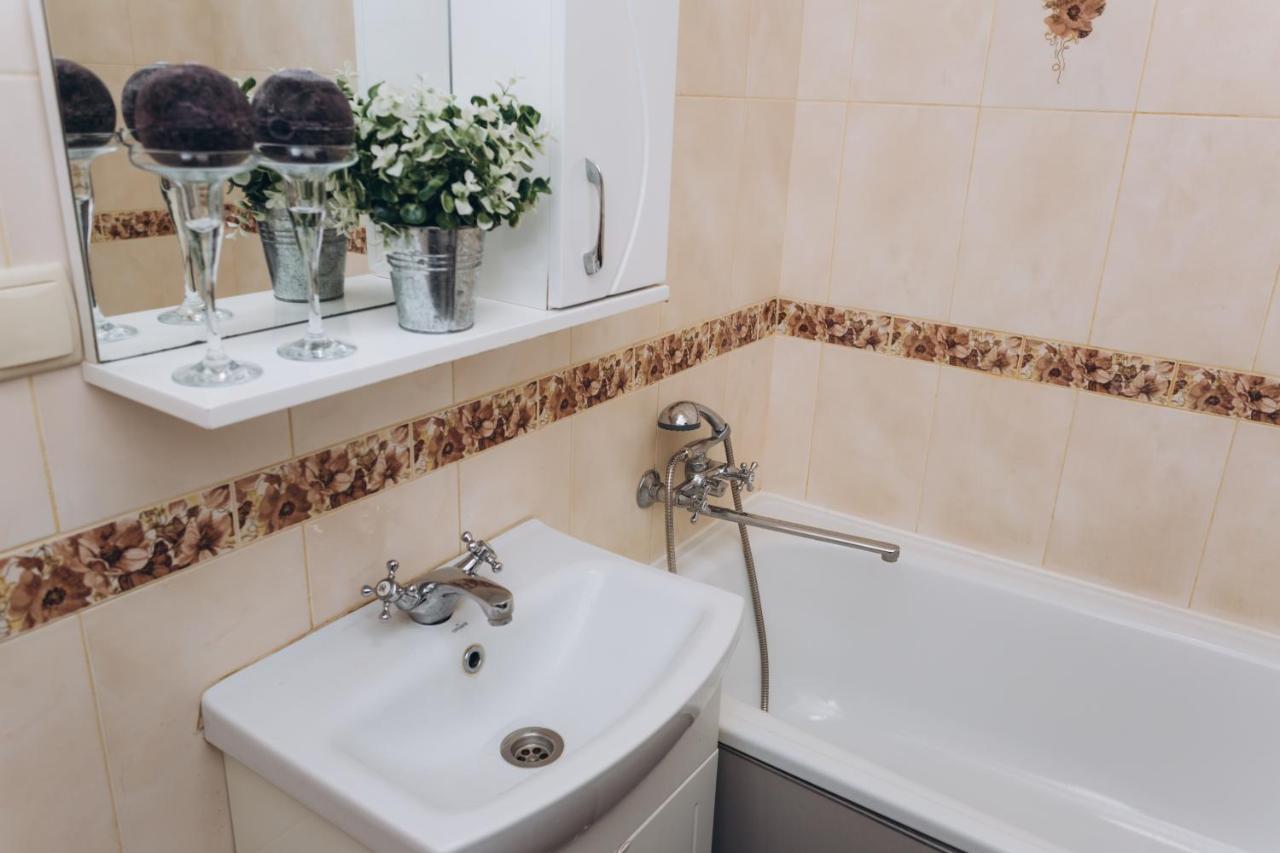 Apartments Faraon Neer Manufaktura Суми Екстер'єр фото